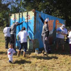 Grizzlies helping paint Brandon Marshall's mural!